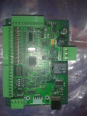 4 osá deska v 1.5 usb 2000Kč