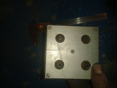 4 perová halva digigraf  200Kč