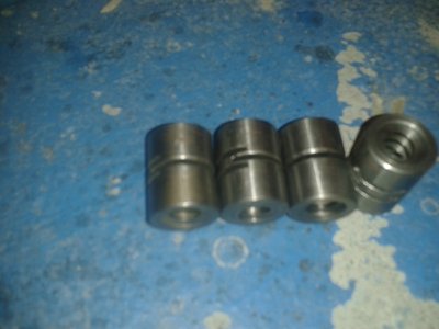 železné trapézové matice tr 12 4ks/200kč