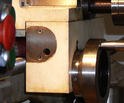 pohled zleva na suport