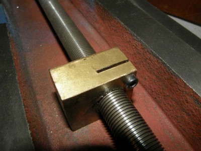 Předepnutá matka.JPG