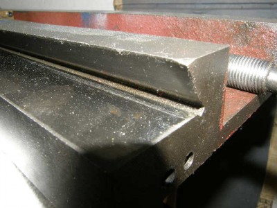 Na tenhle roh jim to upadlo.JPG