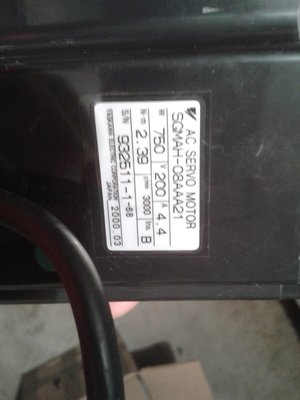 Yaskawa SGMAH-08AAA21    750w.jpg