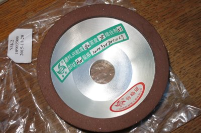 IMG_1233_hrnek_z_ebaye.jpg (288.13 KiB) Zobrazeno 8181 x 180 a 100x32x20x10x3 jsou jasný, zbytek nevim. Btw. zkoušel jsem googlit čínský symboly pro slova, který bych tam očekával, zatim nulová shoda :)