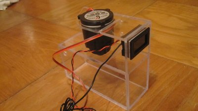 nádrž s čerpadlem.jpg