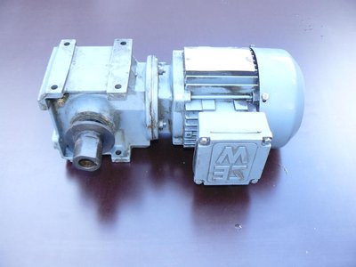 motor_uhel.JPG