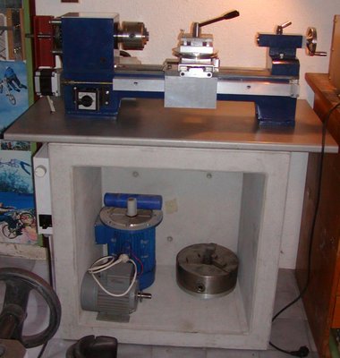 podstavec květináč cnc.jpg