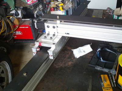 CRP101 dsc00052.jpg (759.67 KiB) Zobrazeno 6750 x kompaktní blok s ložiskami po pásovině - nejpromyšlenější diy řešení lineárů s existujicímy plánky na netu