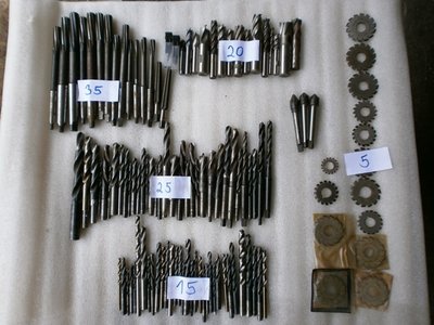 Cena za množstvo na obrazku,na pravej strane modulove frezy cena za ks. v eur.