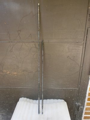 Trapez skrutka 16 x 4 -840mm,1170mm.Cena 45.-eur