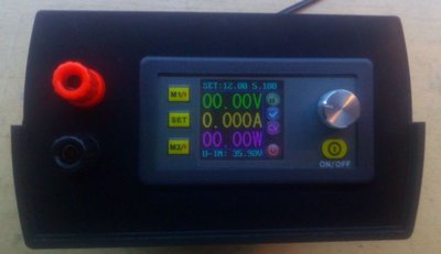 Stabilizovaný zdroj 0 - 30V / 0 - 5A panel