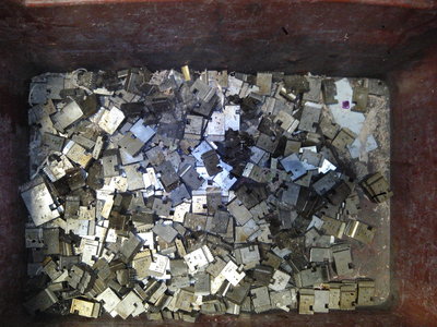 nové závitové čelisti netříděné,M6-M33,+ witworth a G<br />odhadem 100 kompletních sad ,cena 2000kč za všechny