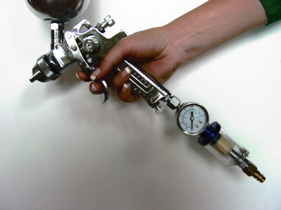 Sestava určená pro montáž pod stříkací pistoli IMG_3221.JPG