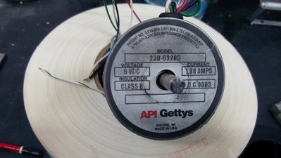 1 krok.jpg (2.76 MiB) Zobrazeno 6425 x 1 kus starší krok. motor ...cena 250 Kč + poštovné