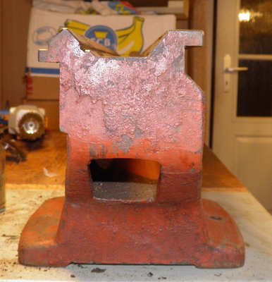 Bomey profil lože.jpg (136.99 KiB) Zobrazeno 9539 x Profil lože