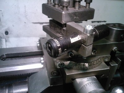 Laserové ukazovátko, držák jsem samozřejmě dělal.