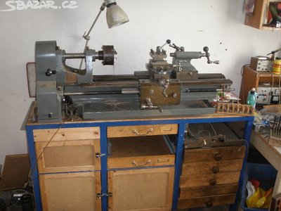 589c0f703258073a70590200.jpg (86.54 KiB) Zobrazeno 6700 x točný průměr 310, nad suportem 180, průchod vřetenem 20, mezi hroty 650, koník MK2. Půdorys stroje 1300x500, stolu 1500x500