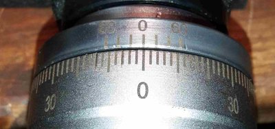 Nonius0.jpg (83.29 KiB) Zobrazeno 6165 x Reference natočení v poloze 0° 0´ 0" Ryska nonia 0" se kryje s ryskou 0 stupnice