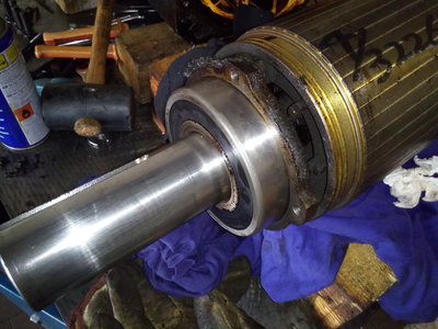 velké ložisko před stažením