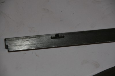 provrtany dva ze tri klinu tak aby byl umoznen privod oleje na treci plochy