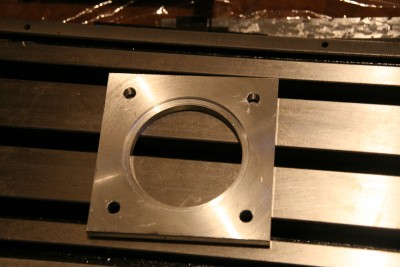 mezideska kvuli adaptaci prirub motoru