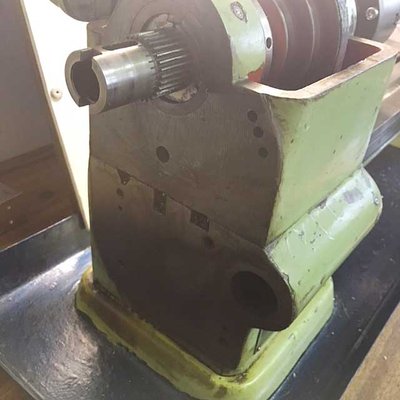 zadek_soustruhu.jpg (28.21 KiB) Zobrazeno 4231 x zadek_soustruhu.jpg